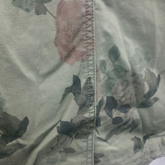 Green floral denim jacket size small - Picture 5 of 8